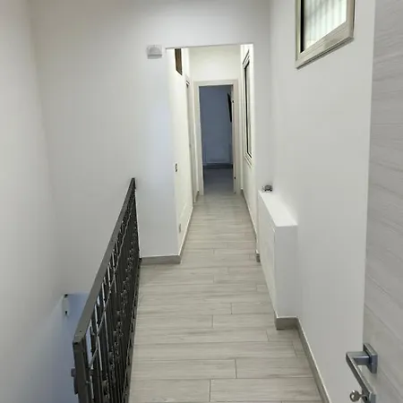 Leonardo Sicilian Casa * Riposto