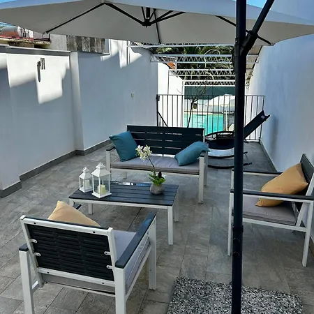 Leonardo Sicilian Casa * Riposto